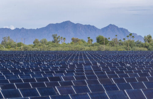 Ø rsted achève un projet de stockage d'énergie solaire et d'énergie de 300 MW en Arizona