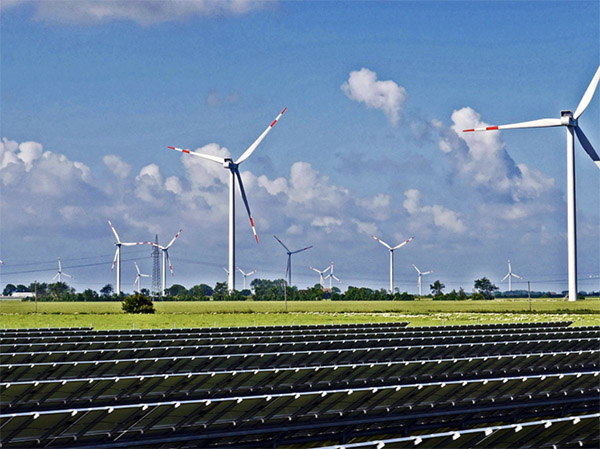 L'Inde lance le plus grand cluster d'énergies renouvelables hybrides au monde