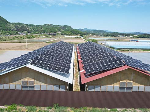 Supports de panneau solaire 399kw pour boîtier de toit métallique Gyeongsangbuk-do, Corée du Sud