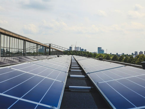 L'Irlande lance un plan de tarification fixe de l'électricité pour les petits projets solaires