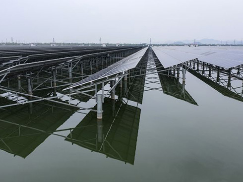 la chine's le shandong va construire des fermes solaires à grande échelle en mer
