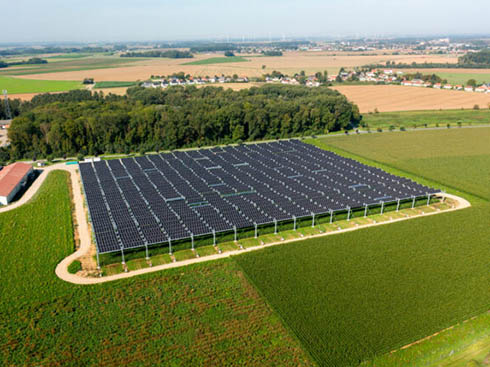 Un promoteur français construit un système photovoltaïque agricole avec un système d'irrigation