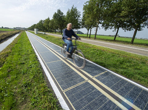 Des pistes cyclables à énergie solaire mises en service aux Pays-Bas
        